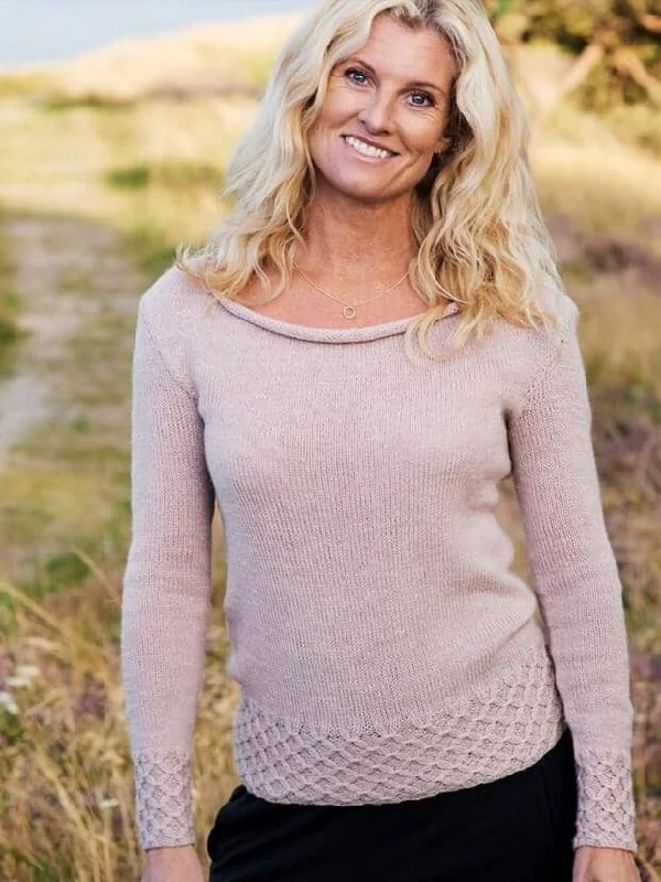 Sports Tights Bolette sweater by Önling, No 2 knitting kit